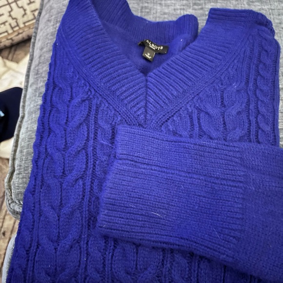 Talbots deep blue v-neck sweater. Warm!!! - Picture 5 of 5